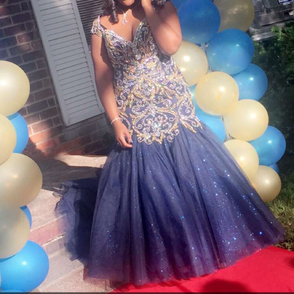 PROM DRESS